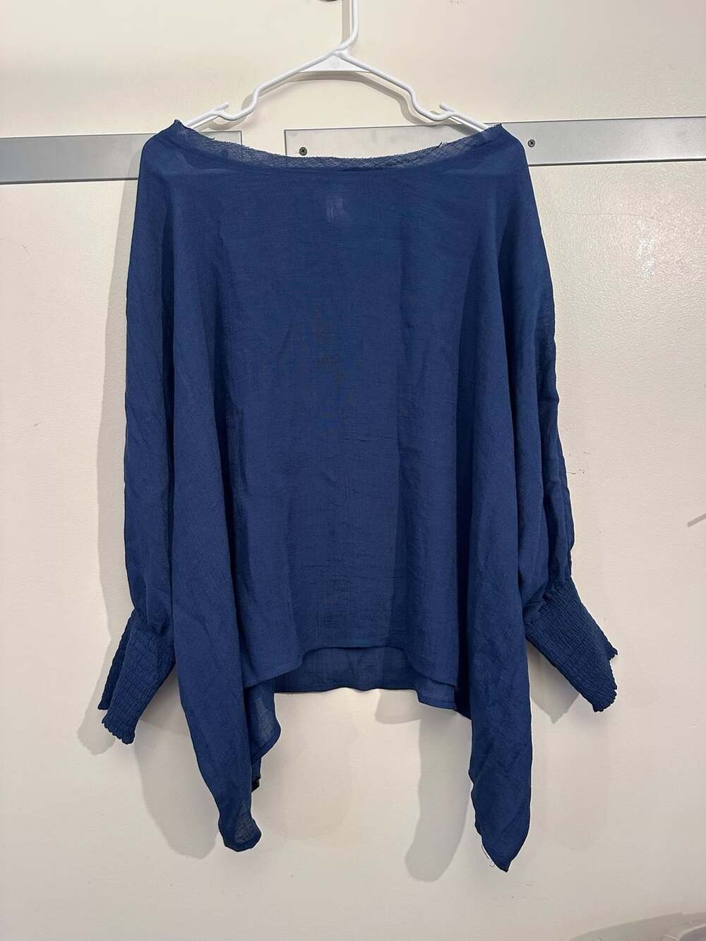 Mahina Blue Blouse Size M/L Smocked Sleeve Tunic